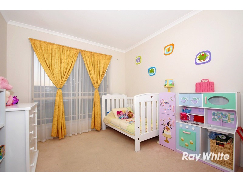 46 Bellbrae Crescent, Cranbourne West VIC 3977