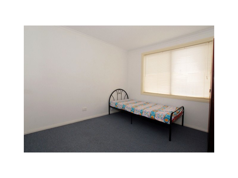 50 Bernborough Avenue, Cranbourne West VIC 3977