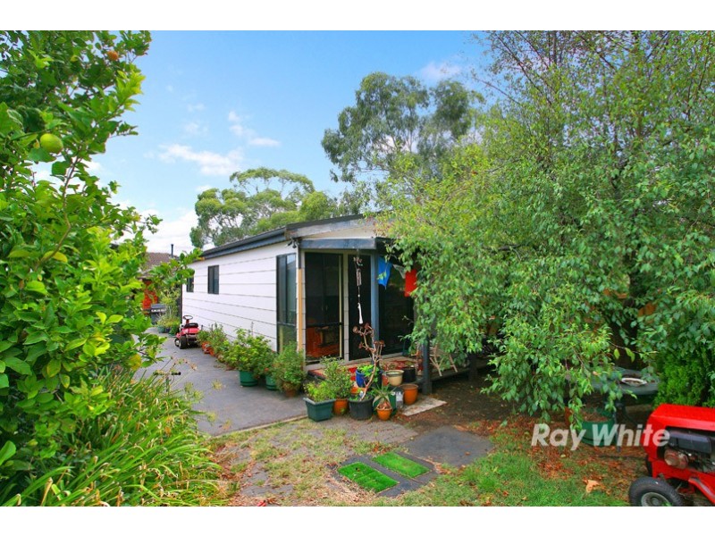 11 Borrowdale Court, Cranbourne West VIC 3977