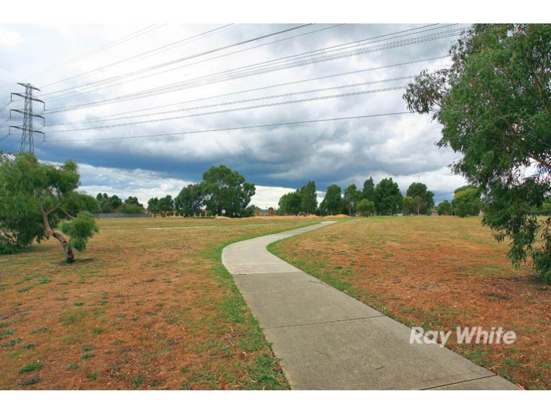 11 Borrowdale Court, Cranbourne West VIC 3977