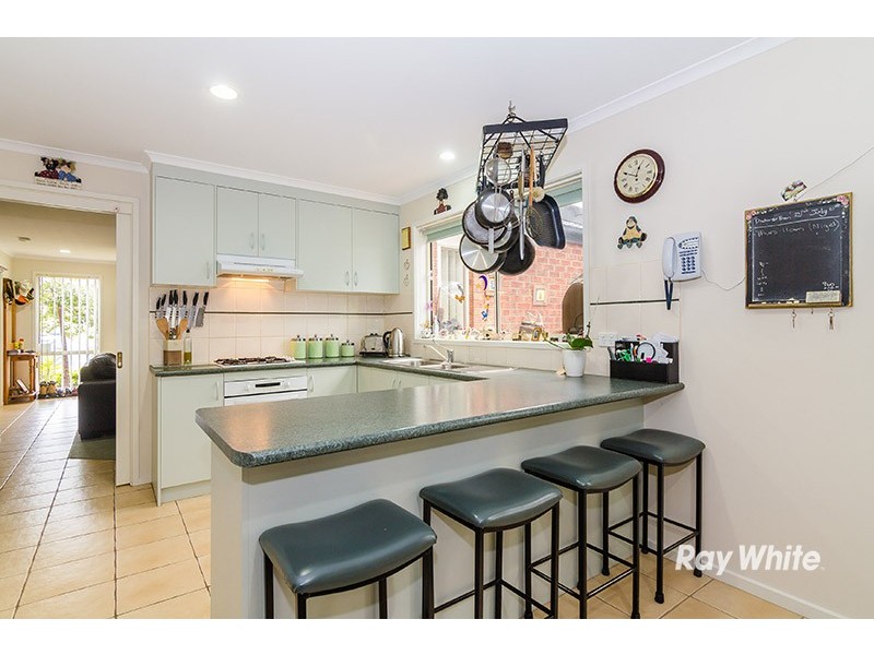 13 Breamlea Way, Cranbourne West VIC 3977