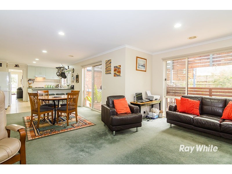 13 Breamlea Way, Cranbourne West VIC 3977