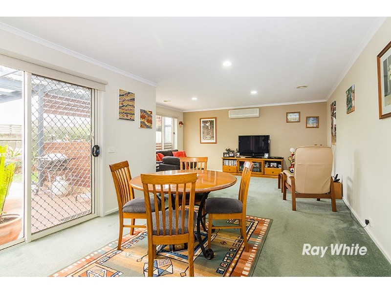 13 Breamlea Way, Cranbourne West VIC 3977