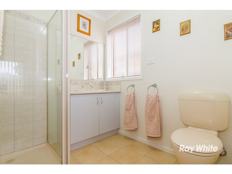 13 Breamlea Way, Cranbourne West VIC 3977