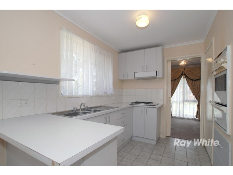 1 Brentwood Drive, Cranbourne North VIC 3977