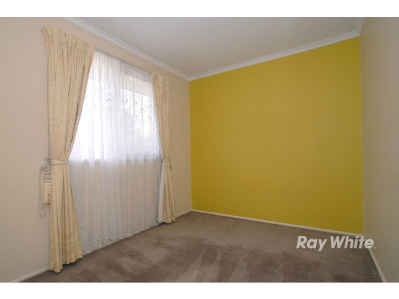 1 Brentwood Drive, Cranbourne North VIC 3977