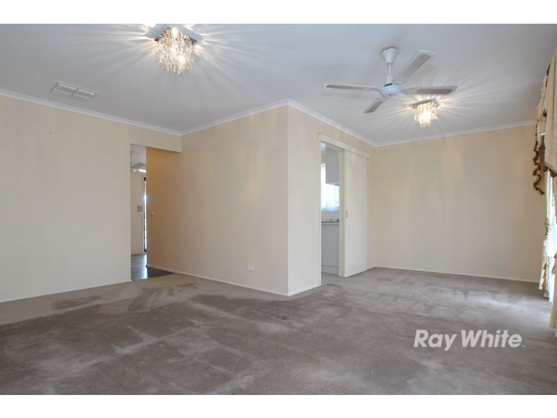 1 Brentwood Drive, Cranbourne North VIC 3977