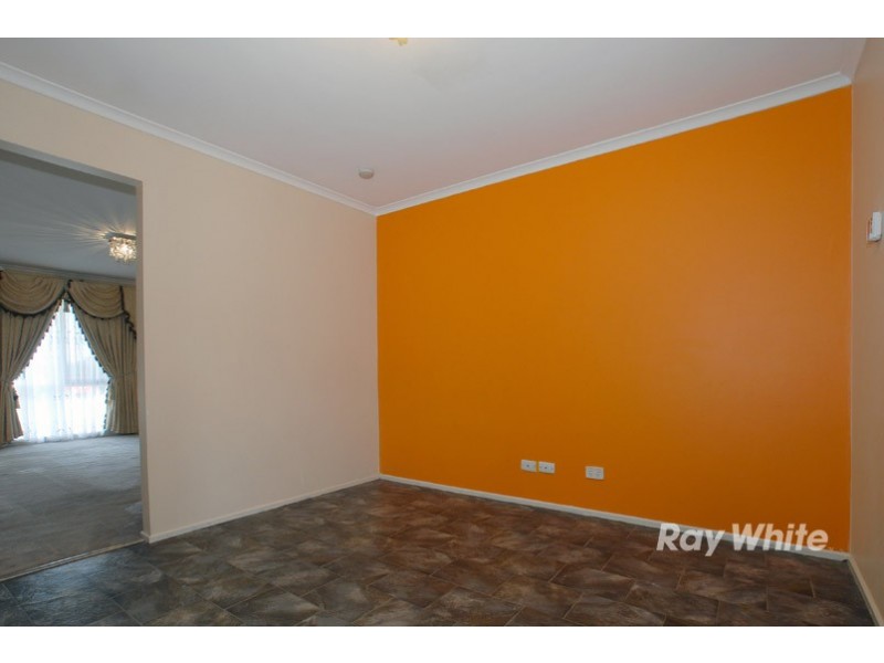 1 Brentwood Drive, Cranbourne North VIC 3977