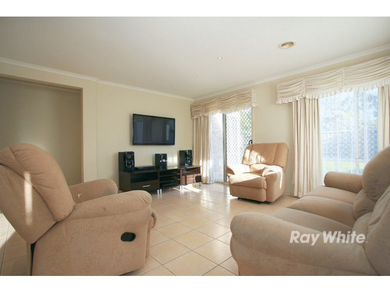 47 Briarcrest Drive, Cranbourne East VIC 3977