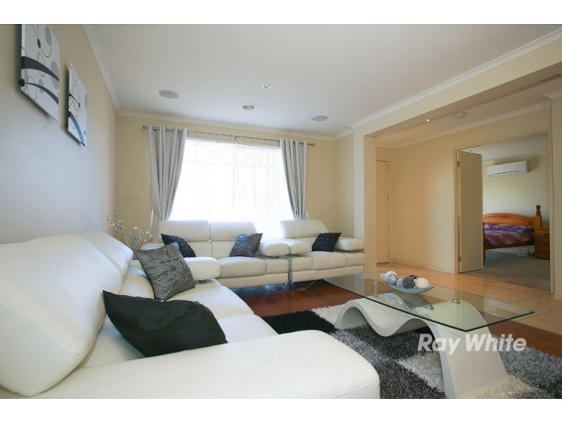 47 Briarcrest Drive, Cranbourne East VIC 3977