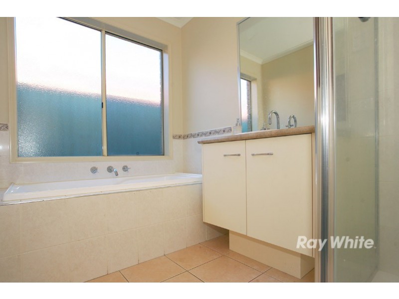 47 Briarcrest Drive, Cranbourne East VIC 3977