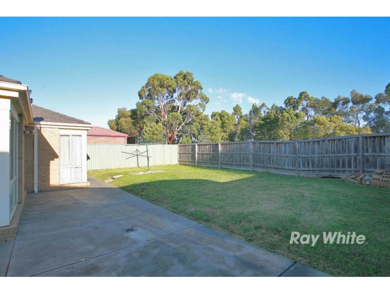 47 Briarcrest Drive, Cranbourne East VIC 3977