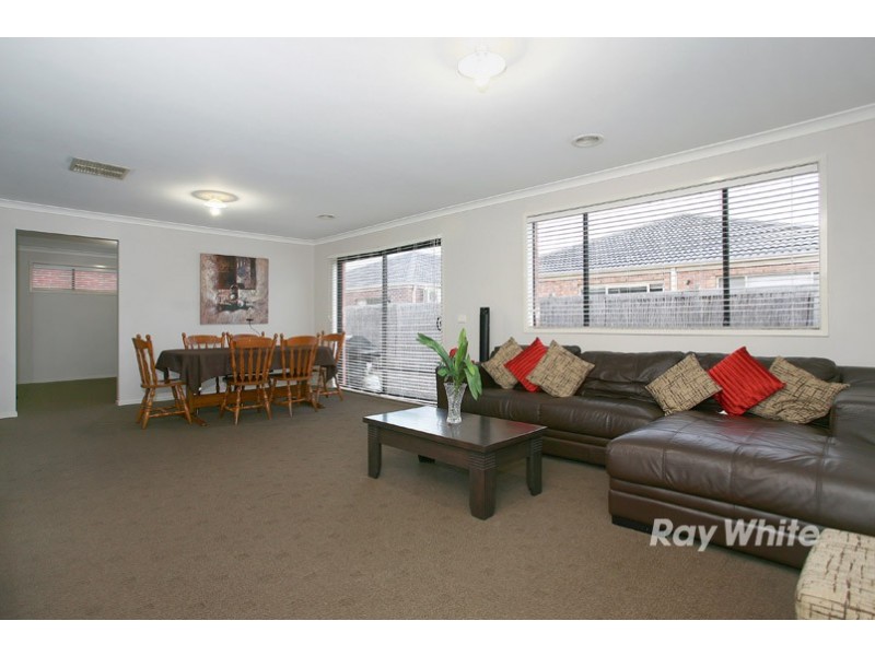 10 Camkerr Place, Lyndhurst VIC 3975