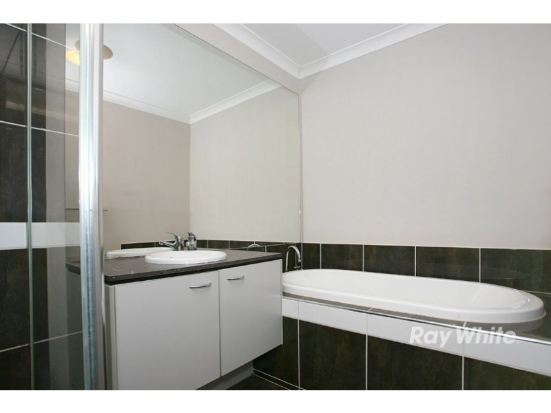 10 Camkerr Place, Lyndhurst VIC 3975