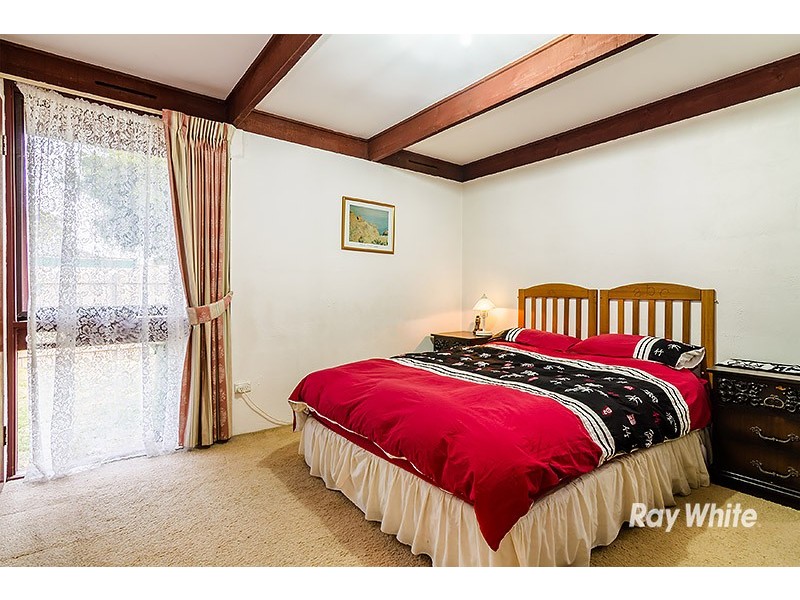 24 Camms Road, Cranbourne VIC 3977