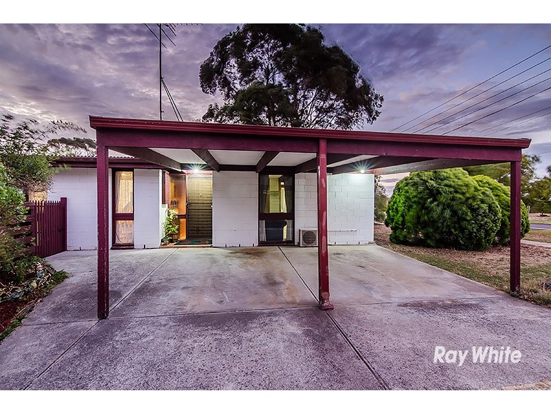 24 Camms Road, Cranbourne VIC 3977