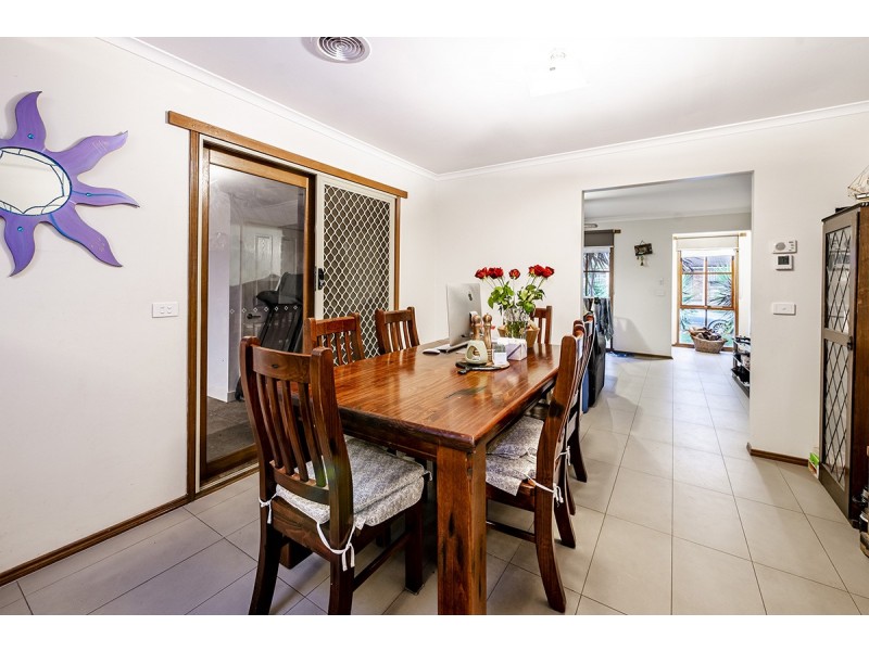 3 Celebration Court, Cranbourne West VIC 3977