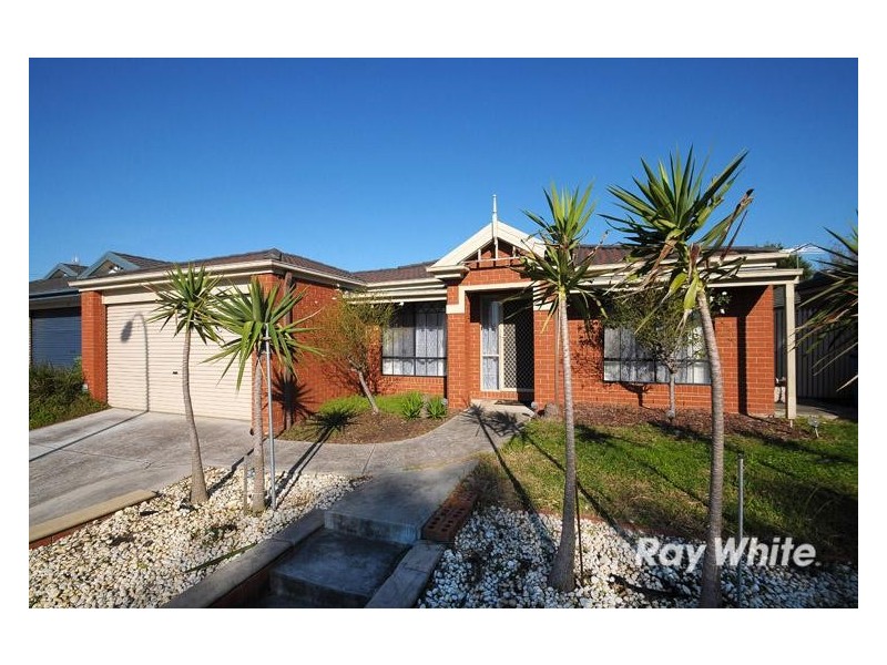 47 Central Parkway, Cranbourne West VIC 3977