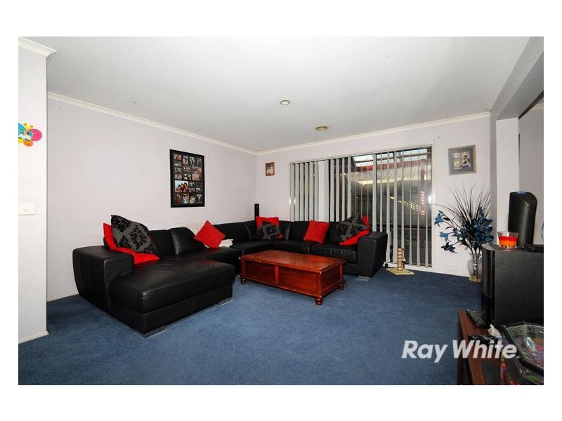 47 Central Parkway, Cranbourne West VIC 3977