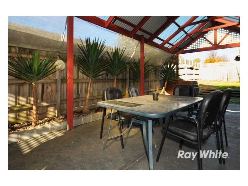 47 Central Parkway, Cranbourne West VIC 3977