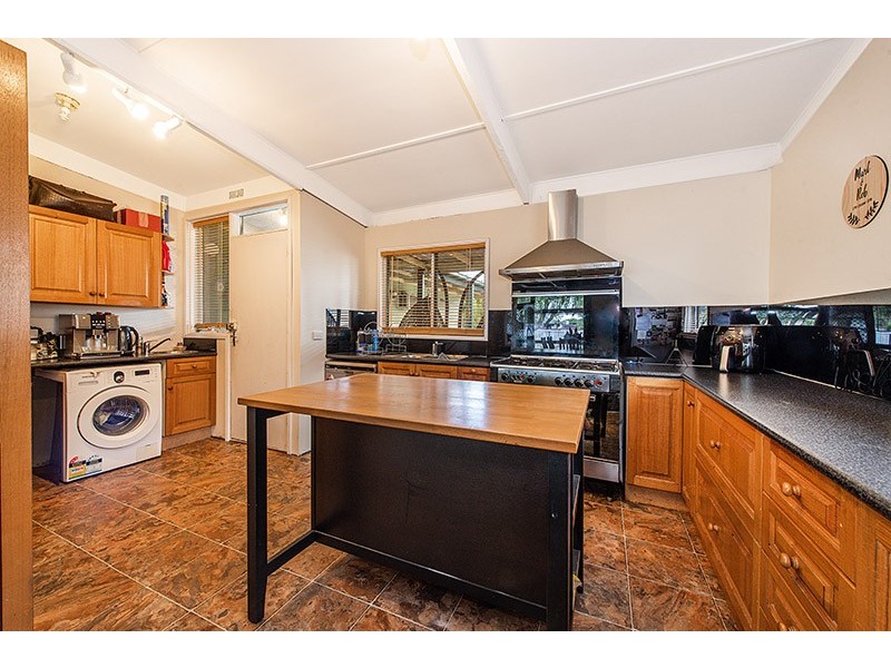 64 Circle Drive North, Cranbourne VIC 3977