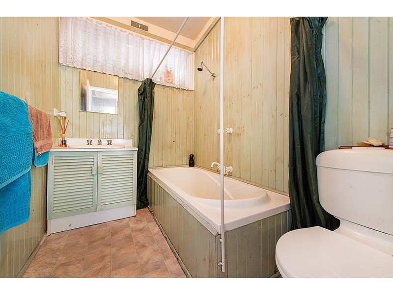 64 Circle Drive North, Cranbourne VIC 3977