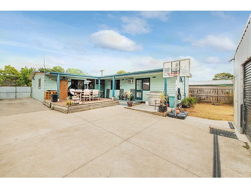 64 Circle Drive North, Cranbourne VIC 3977