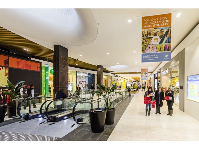 64 Circle Drive North, Cranbourne VIC 3977