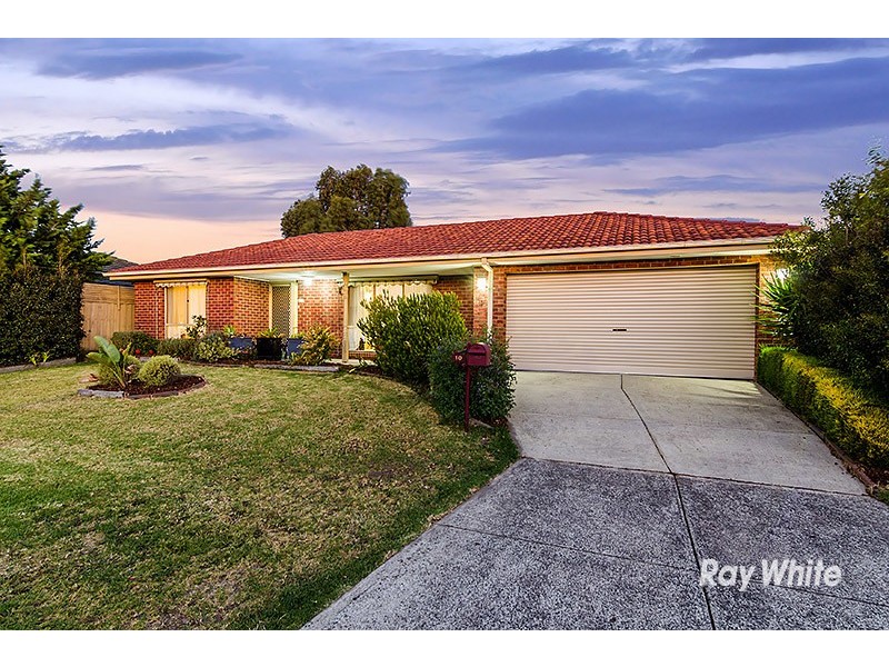 10 Connor Mews, Cranbourne East VIC 3977