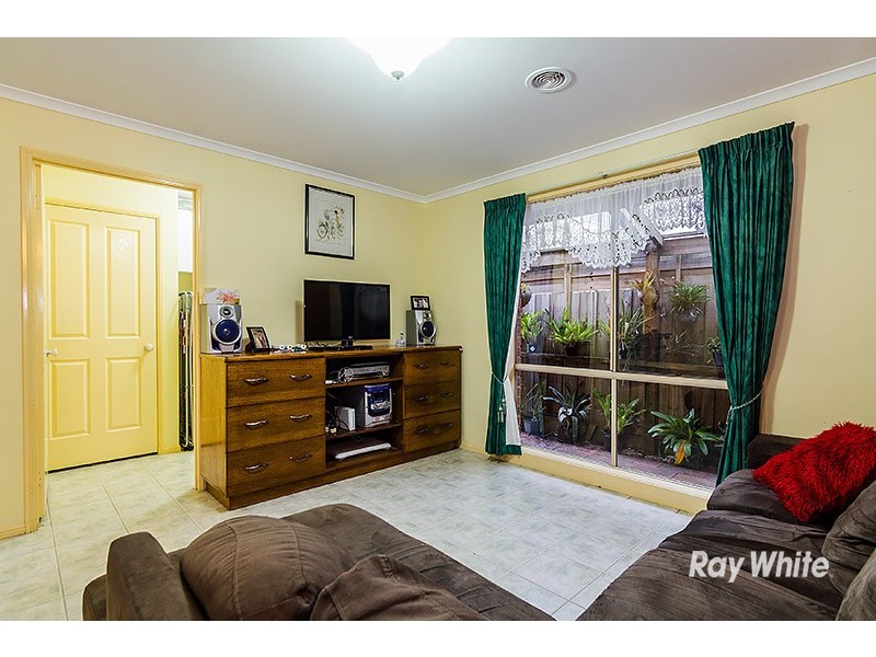 10 Connor Mews, Cranbourne East VIC 3977
