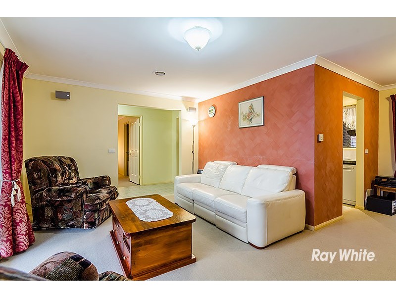 10 Connor Mews, Cranbourne East VIC 3977