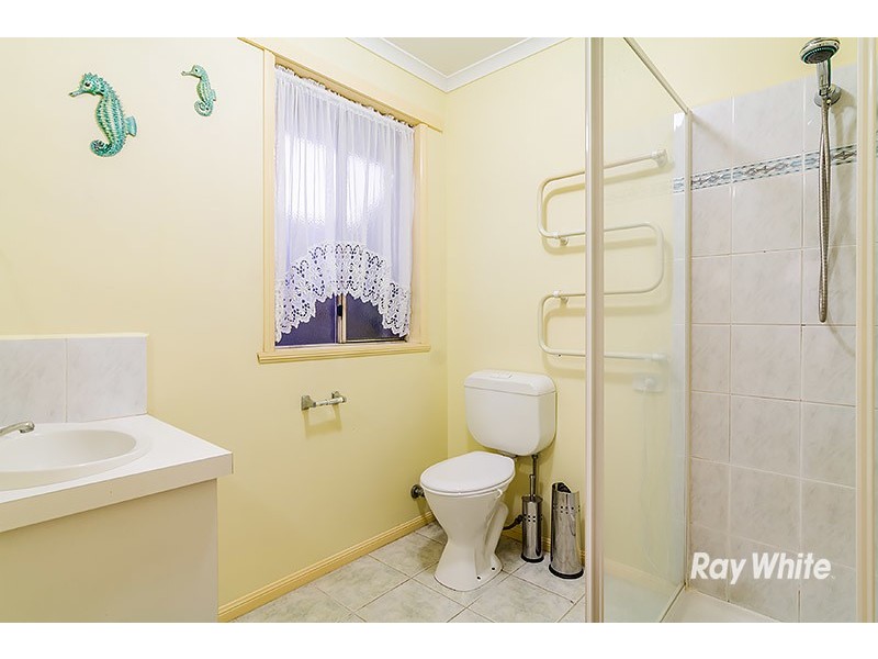 10 Connor Mews, Cranbourne East VIC 3977