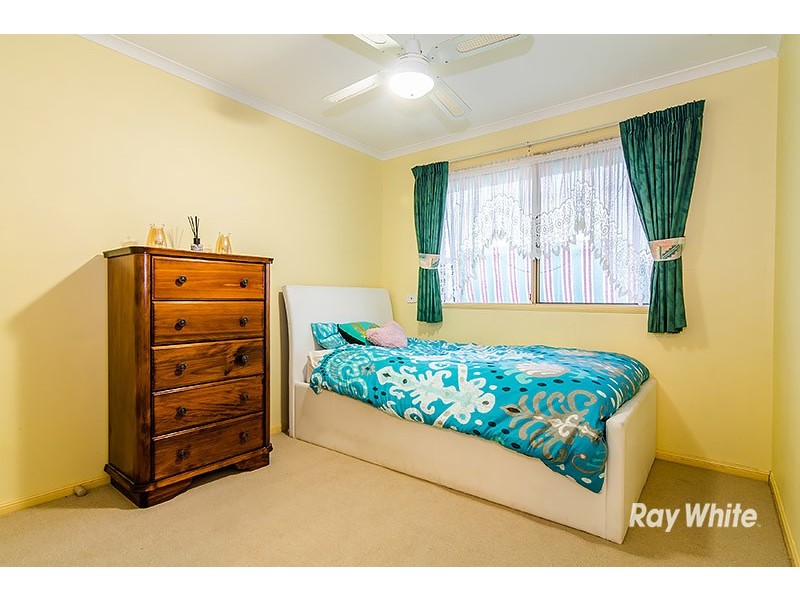 10 Connor Mews, Cranbourne East VIC 3977