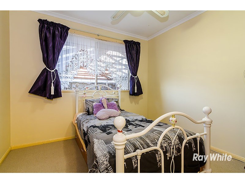 10 Connor Mews, Cranbourne East VIC 3977