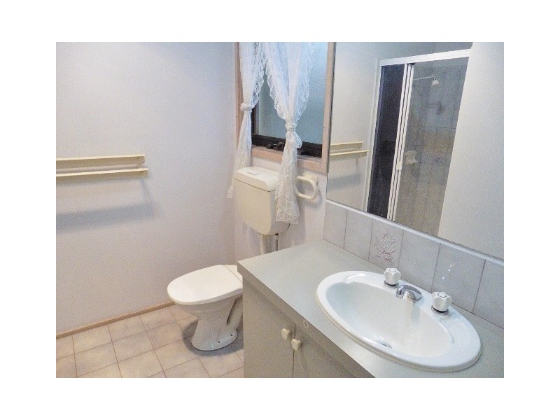 47 Courtenay Avenue, Cranbourne North VIC 3977