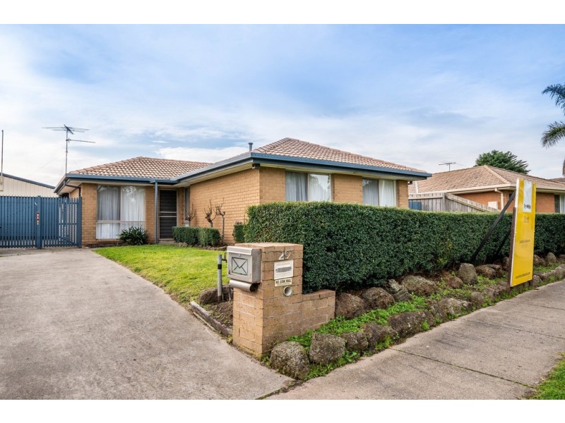 29 Eliza Street, Cranbourne North VIC 3977
