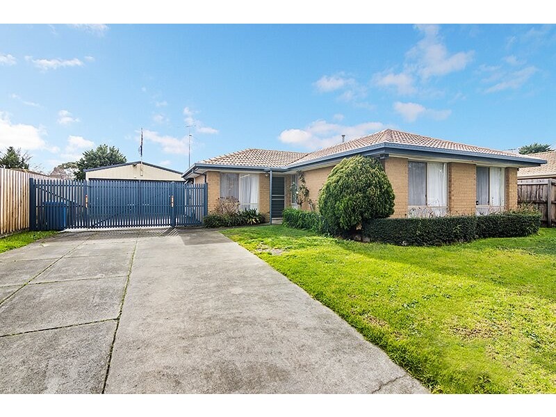 29 Eliza Street, Cranbourne North VIC 3977