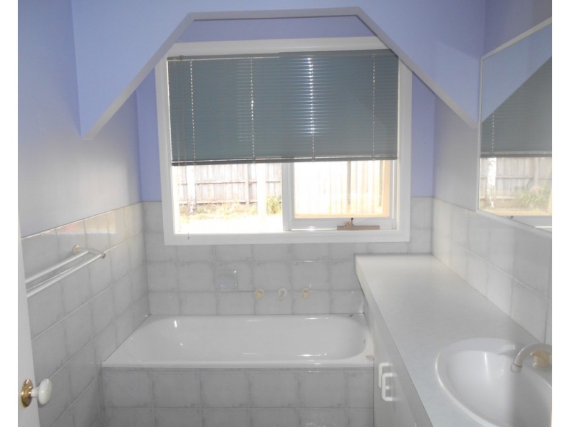 7 Eliza Street, Cranbourne North VIC 3977