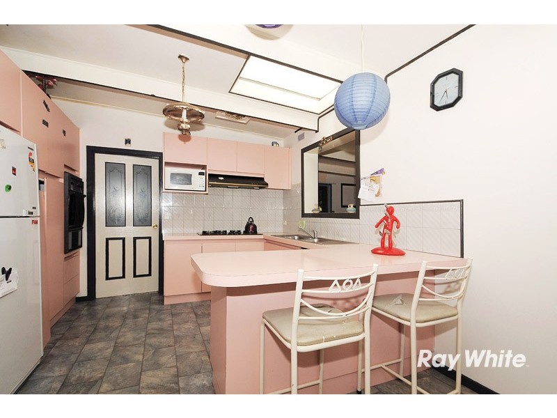 16 Fenfield Street, Cranbourne VIC 3977