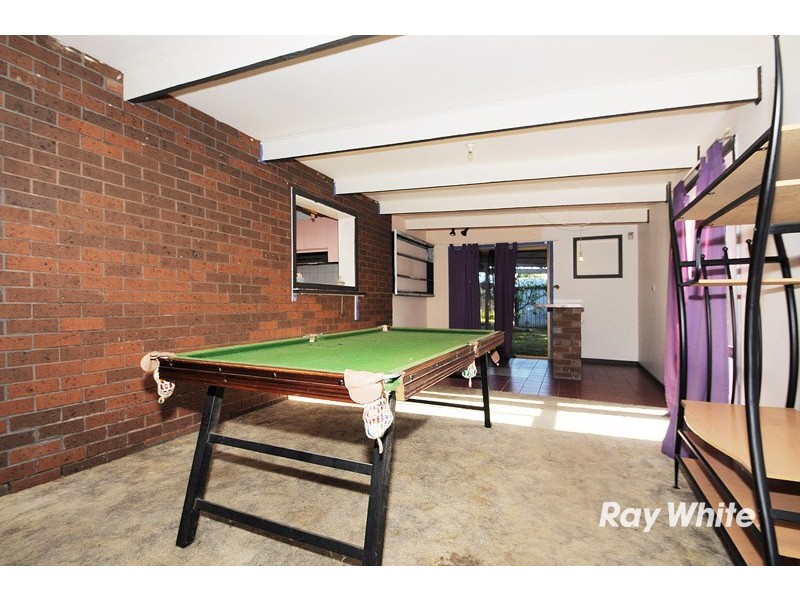 16 Fenfield Street, Cranbourne VIC 3977