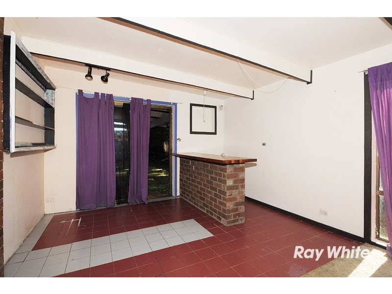 16 Fenfield Street, Cranbourne VIC 3977