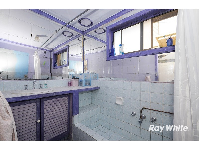 16 Fenfield Street, Cranbourne VIC 3977