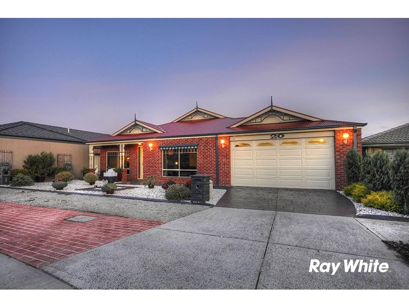 20 Flash Dan Drive, Cranbourne East VIC 3977