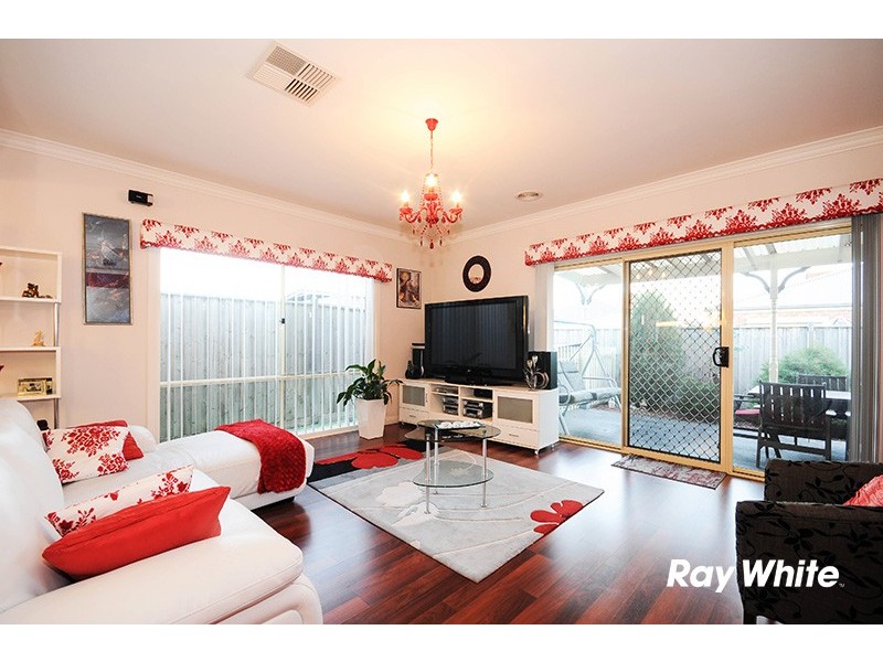 20 Flash Dan Drive, Cranbourne East VIC 3977