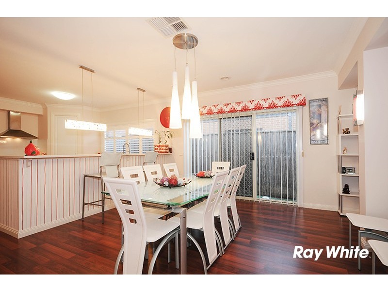 20 Flash Dan Drive, Cranbourne East VIC 3977