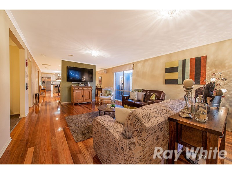 21 Forest Oak Court, Cranbourne VIC 3977