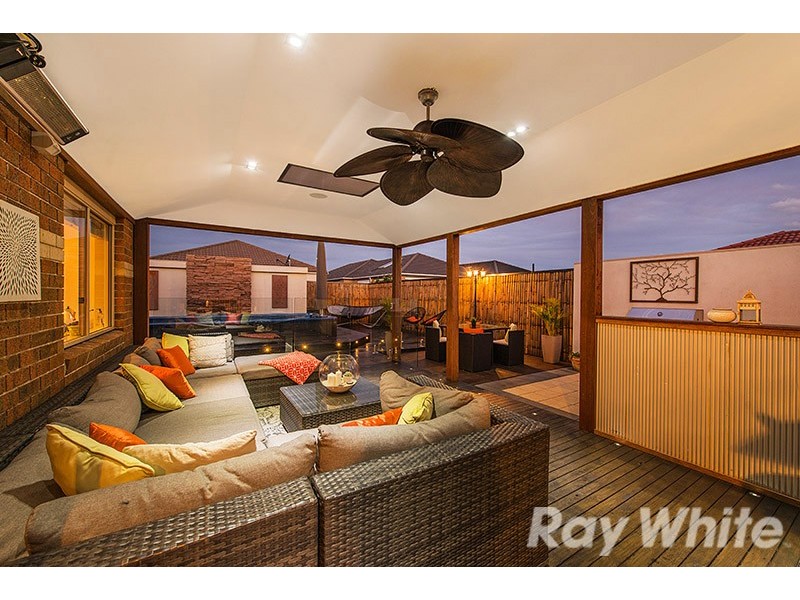 21 Forest Oak Court, Cranbourne VIC 3977