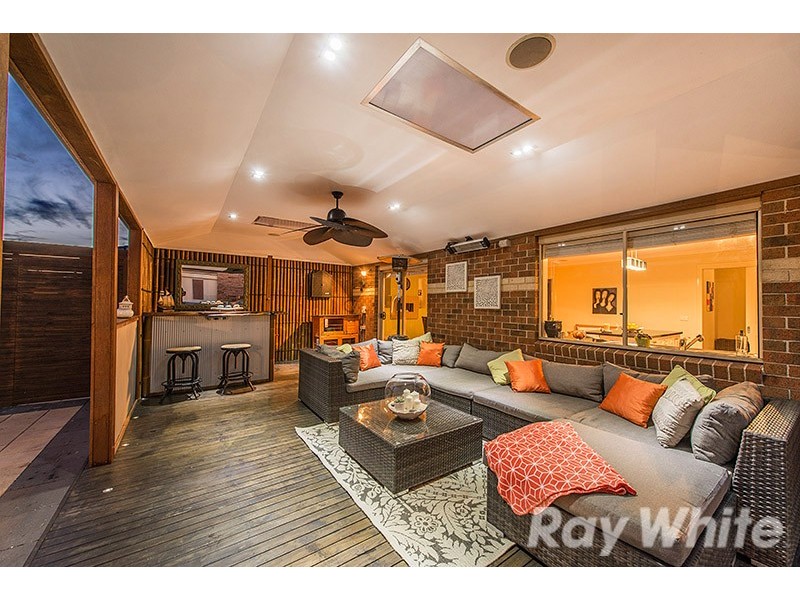 21 Forest Oak Court, Cranbourne VIC 3977