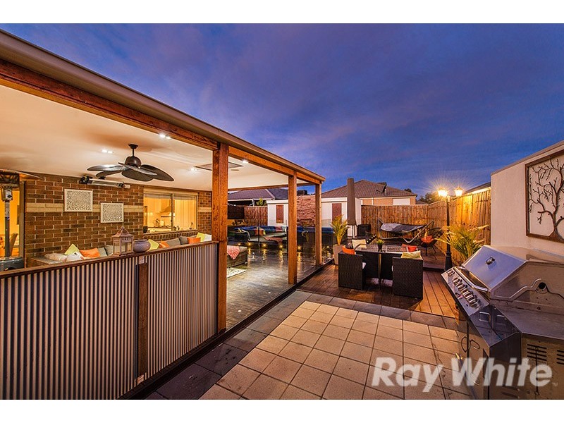 21 Forest Oak Court, Cranbourne VIC 3977