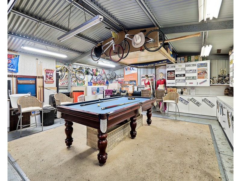 5 Geebung Road, Cranbourne West VIC 3977